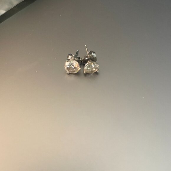 2.03 TCW Diamond Stud Earrings - Picture 4 of 8
